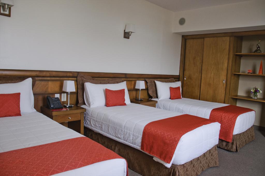 De La Trinidad Hotel Encarnación 外观 照片
