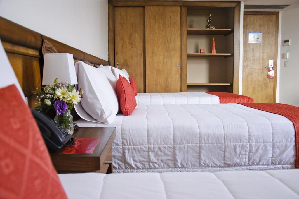 De La Trinidad Hotel Encarnación 外观 照片